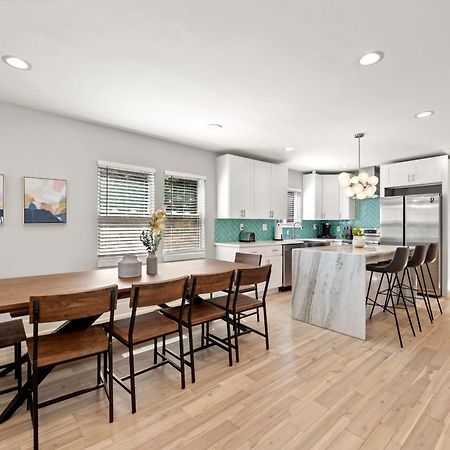 Large Modern Home Centrally Located With Hot Tub Atlanta Esterno foto