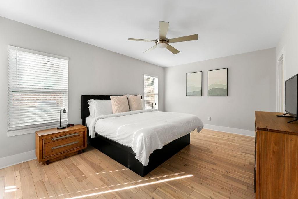 Large Modern Home Centrally Located With Hot Tub Atlanta Esterno foto
